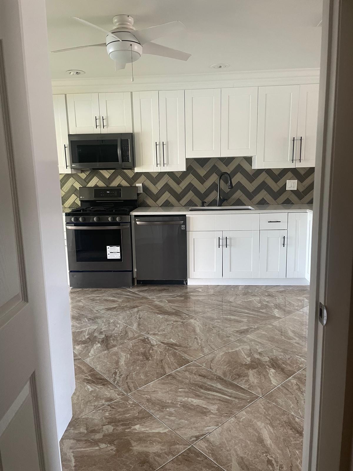 5769 Ellis Hollow Road E — photo 4
