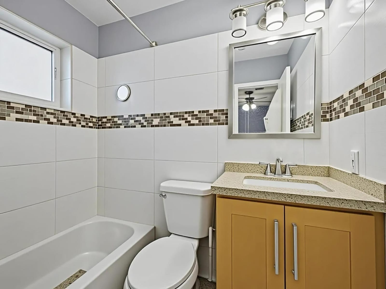 451 SE 1st Avenue A-B, Pompano Beach, FL 33060 photo 16