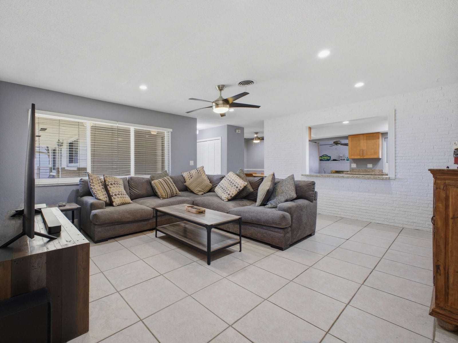 451 SE 1st Avenue A-B, Pompano Beach, FL 33060 photo 25