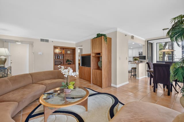1721 Bridgewood Drive, Boca Raton, FL 33434