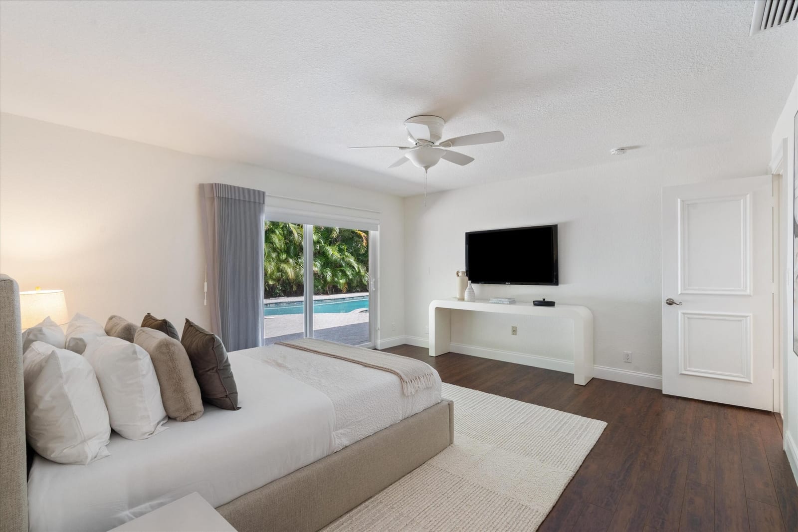 824 Foxpointe Circle, Delray Beach, FL 33445 photo 21