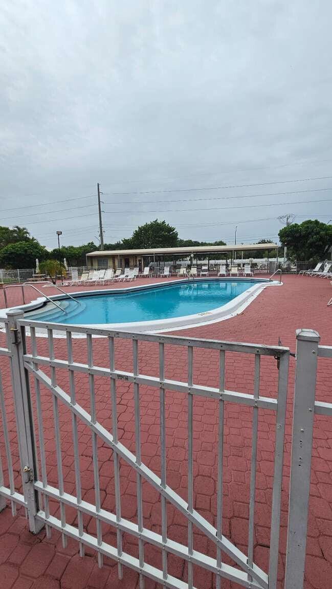 3001 NW 46TH Avenue 104, Lauderdale Lakes, FL 33313 photo 14