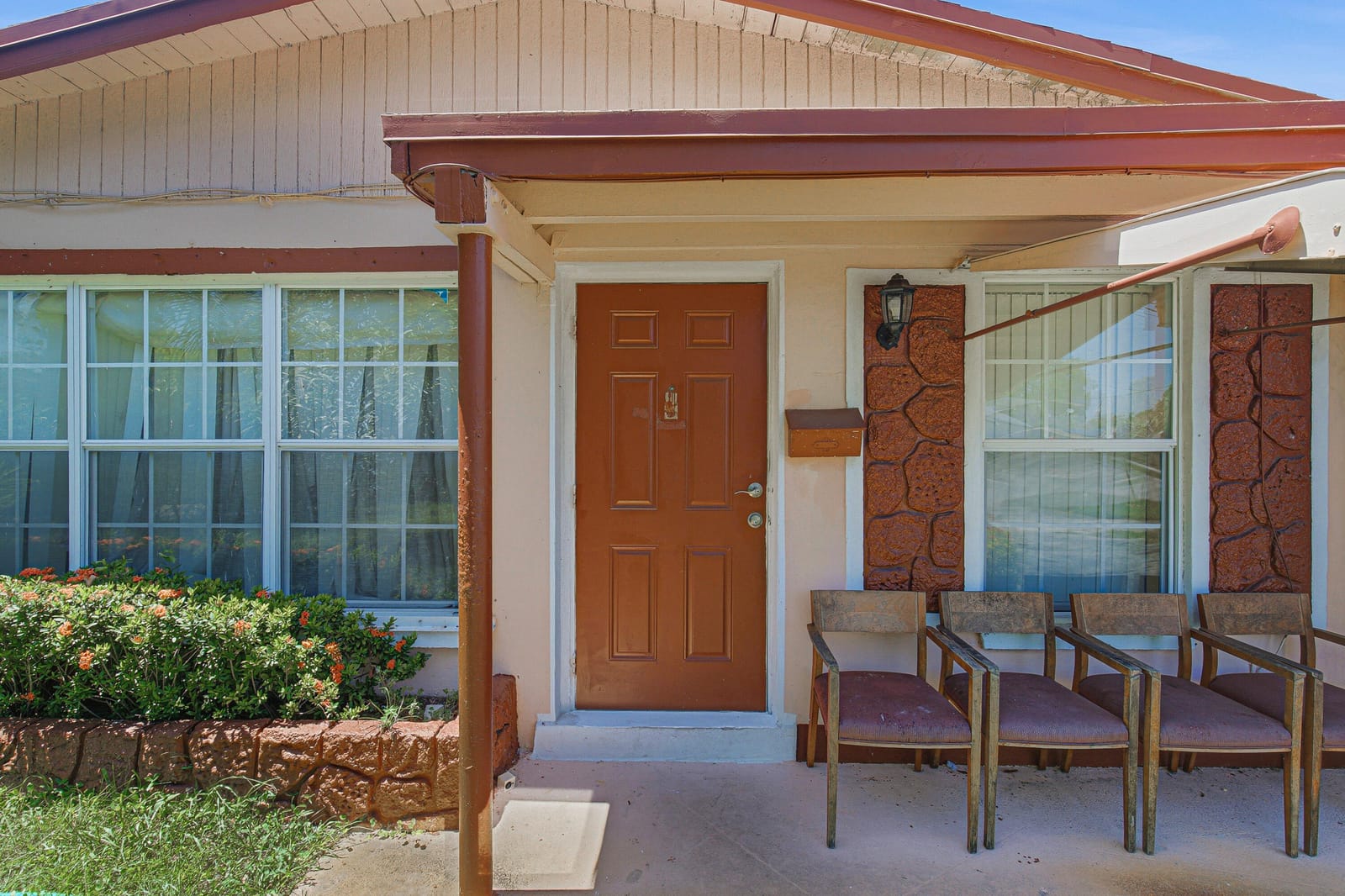 691 NW 20TH Court — photo 2