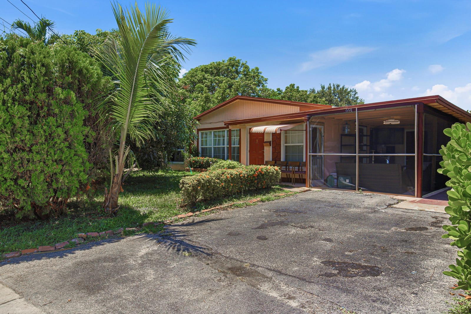 691 NW 20TH Court — photo 5