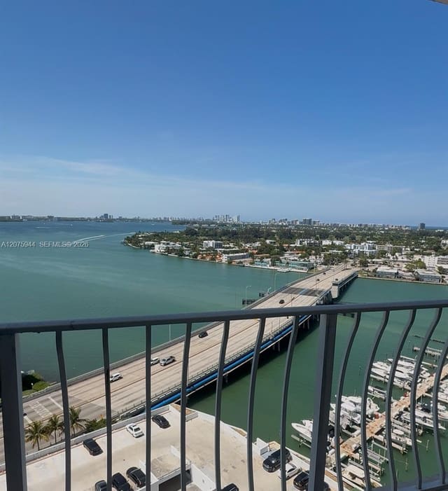 7601 E Treasure Drive 2115, North Bay Village, FL 33141