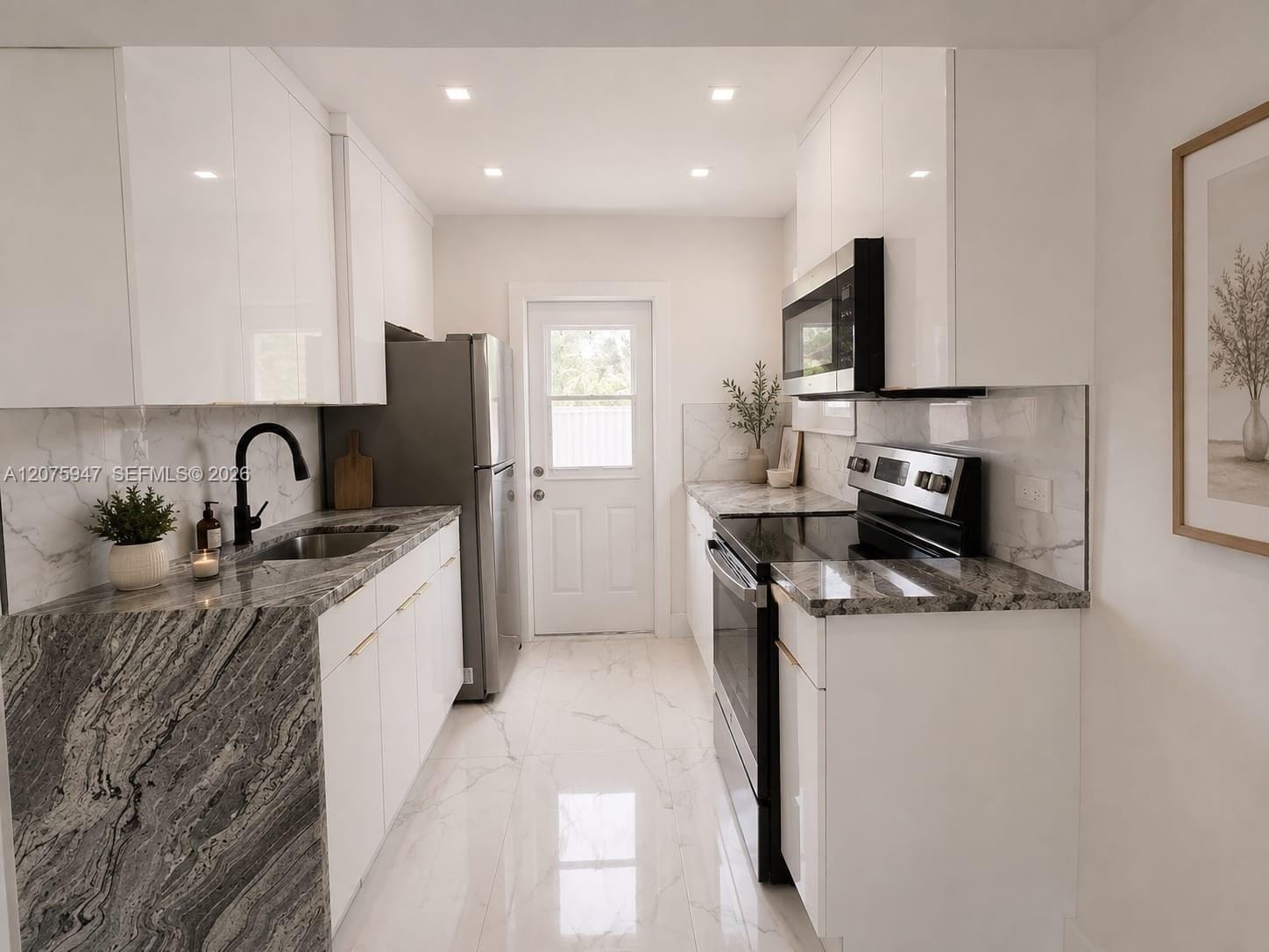 5301 NE 17th Avenue - — photo 3