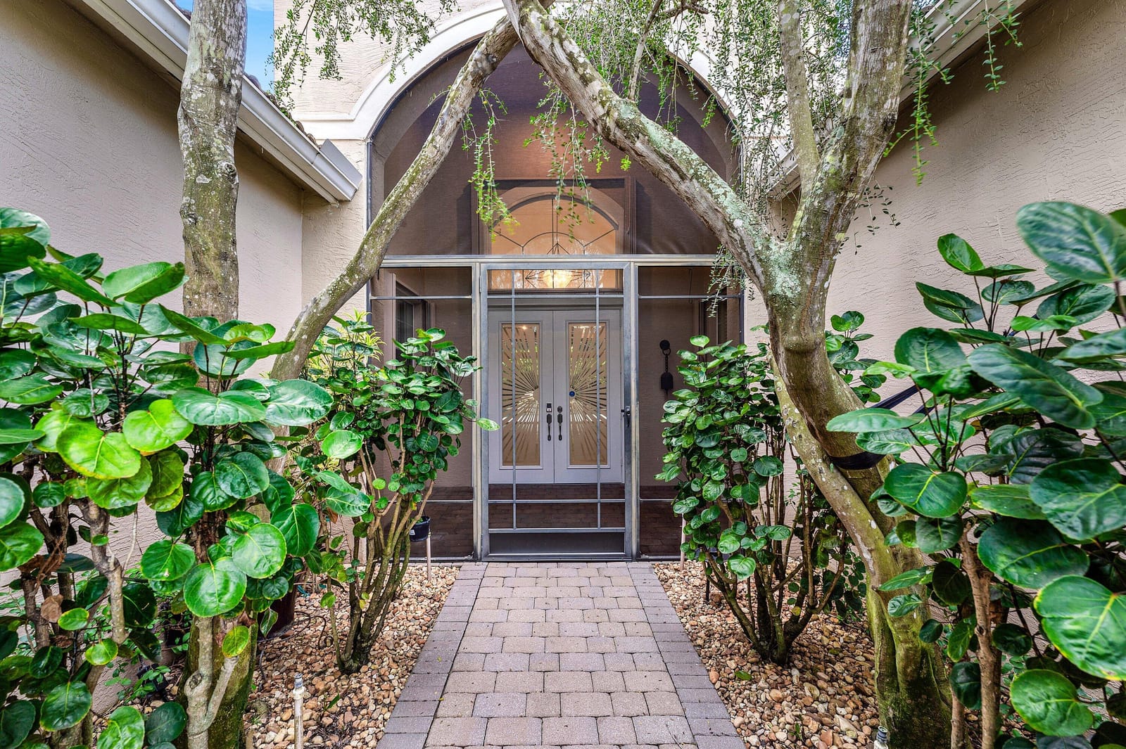 10582 Whitewind Circle — photo 3