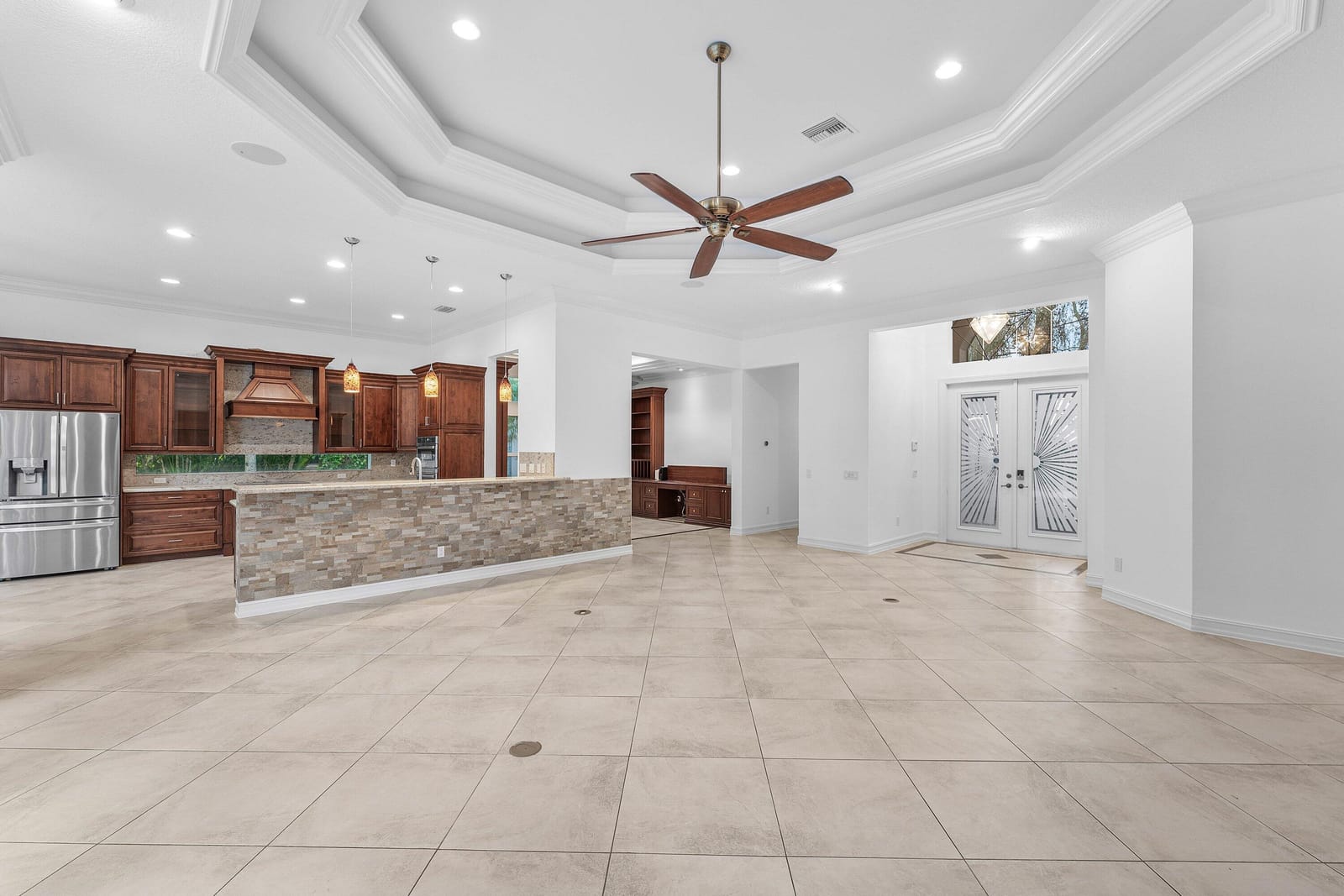 10582 Whitewind Circle — photo 6
