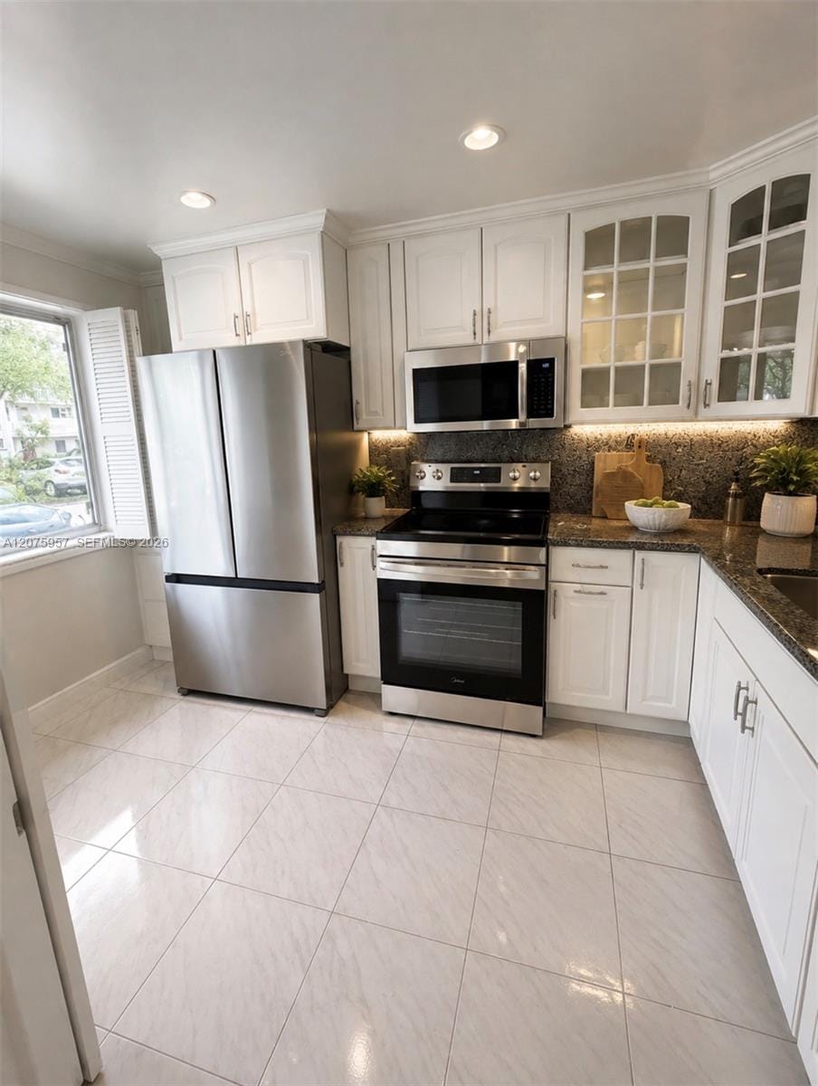 3591 Inverrary Drive 104, Lauderhill, FL 33319