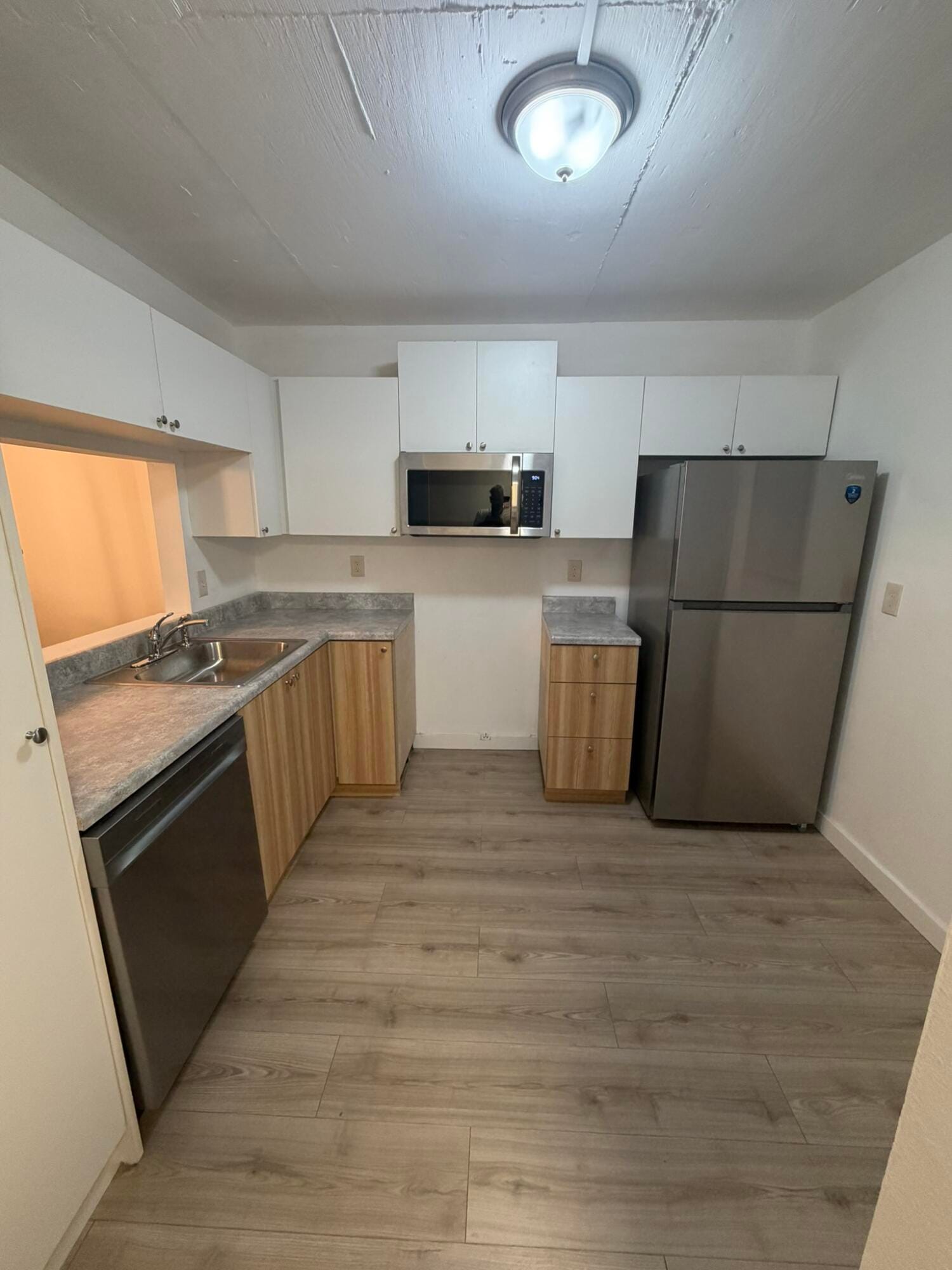 4025 N NOB HILL Road 409 — photo 2