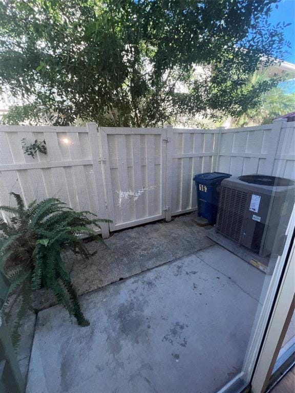 167 RIVIERA Circle, Weston, FL 33326 photo 7