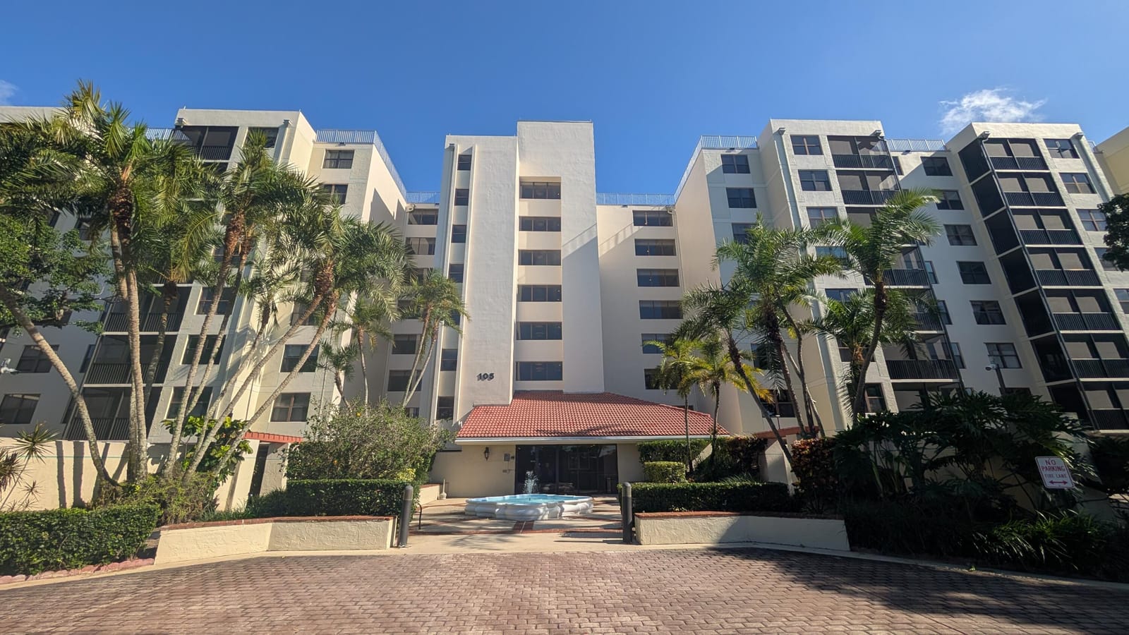 105 Lake Emerald Drive 810, Oakland Park, FL 33309