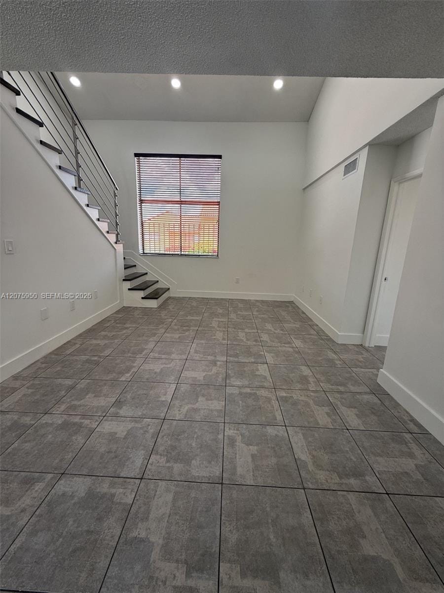 2775 W 61st Place 202, Hialeah, FL 33016 photo 2