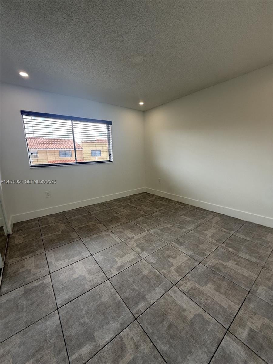 2775 W 61st Place 202, Hialeah, FL 33016 photo 4