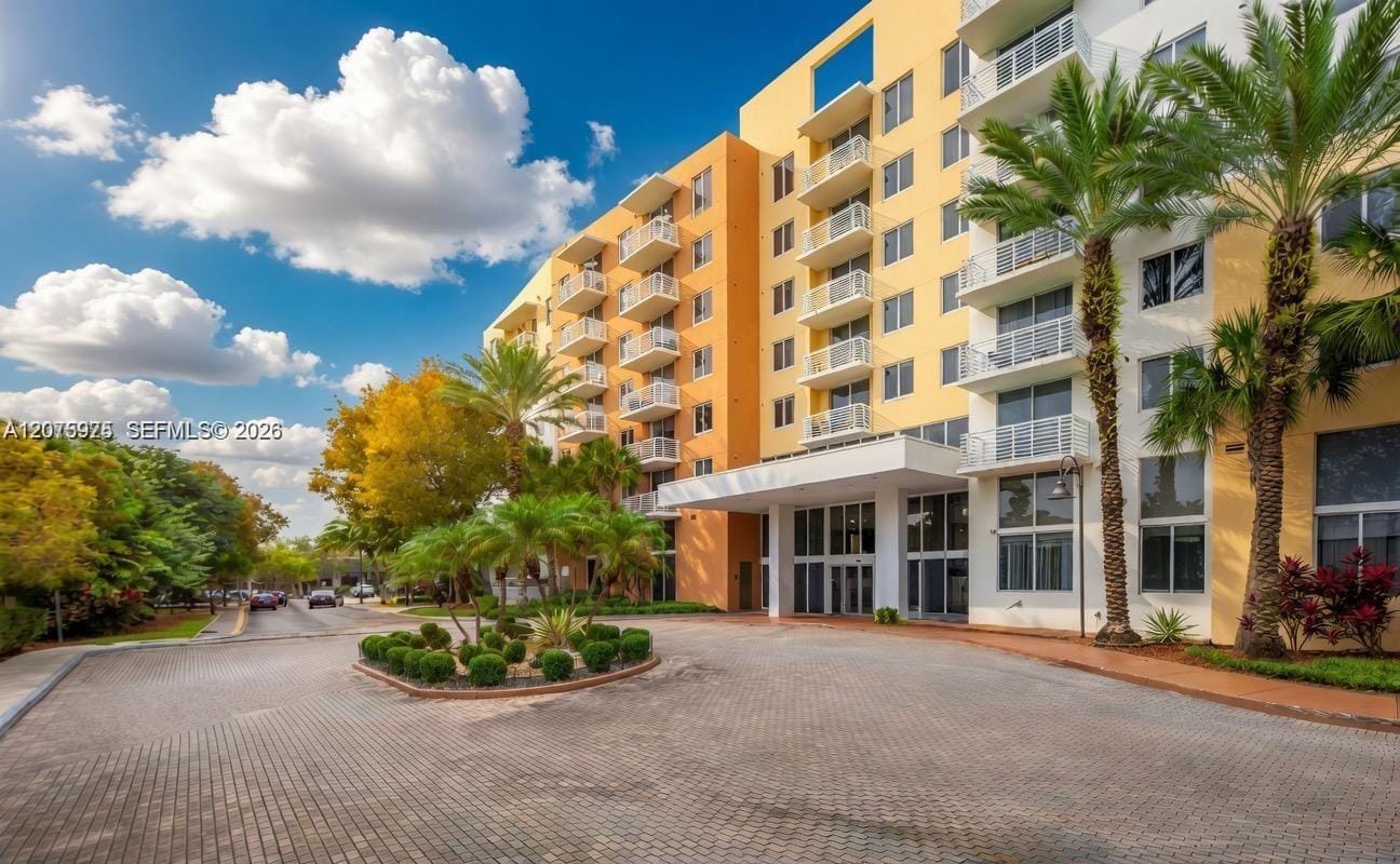 2775 NE 187th Street 609, Aventura, FL 33180