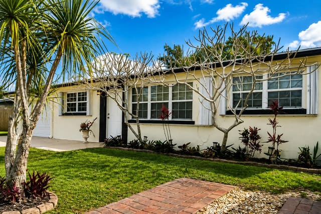 4344 S Mary Circle, Nicholas Park, Palm Beach Gardens, FL