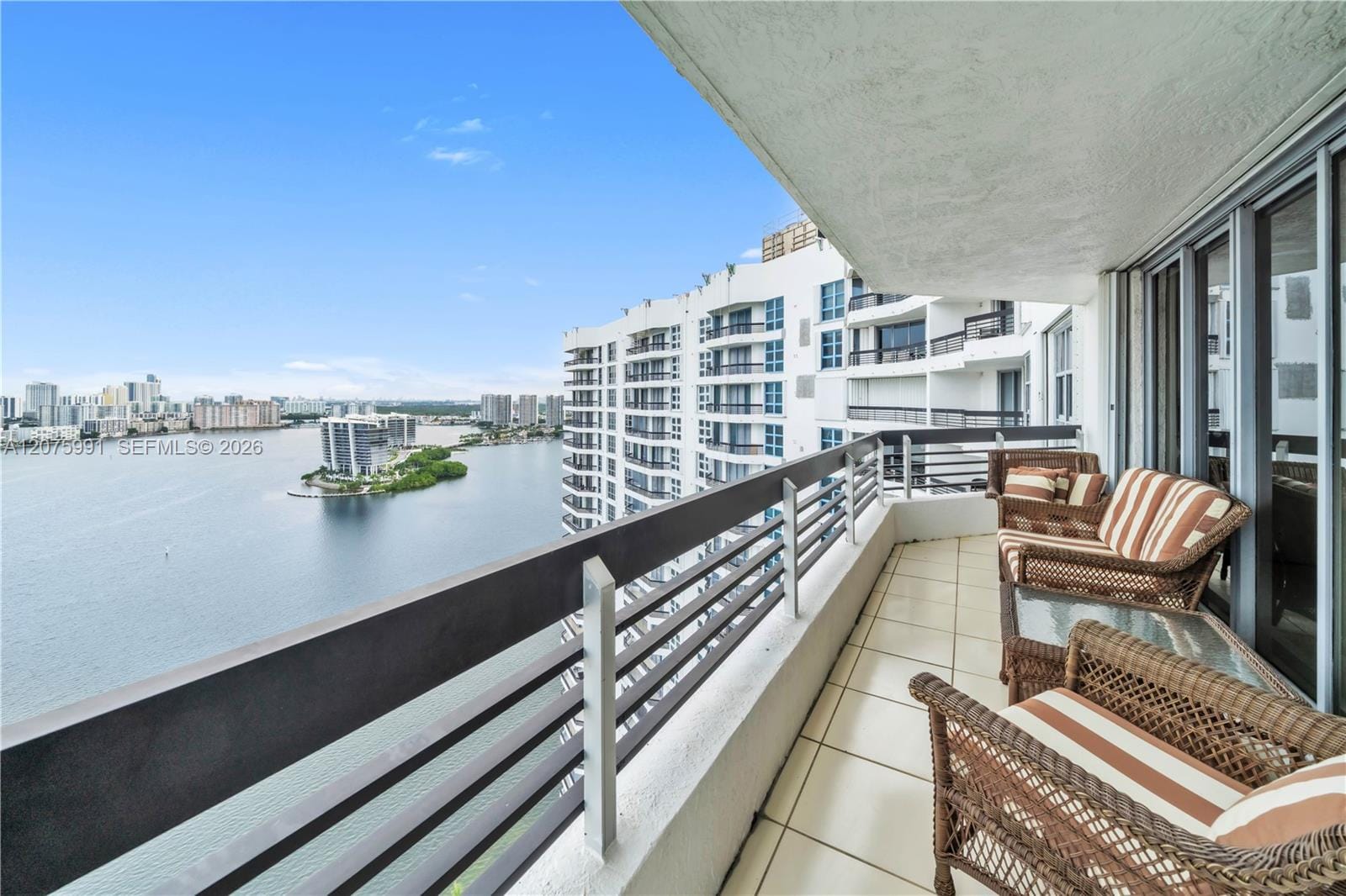 3530 Mystic Pointe Drive 3210, Aventura, FL 33180 photo 6