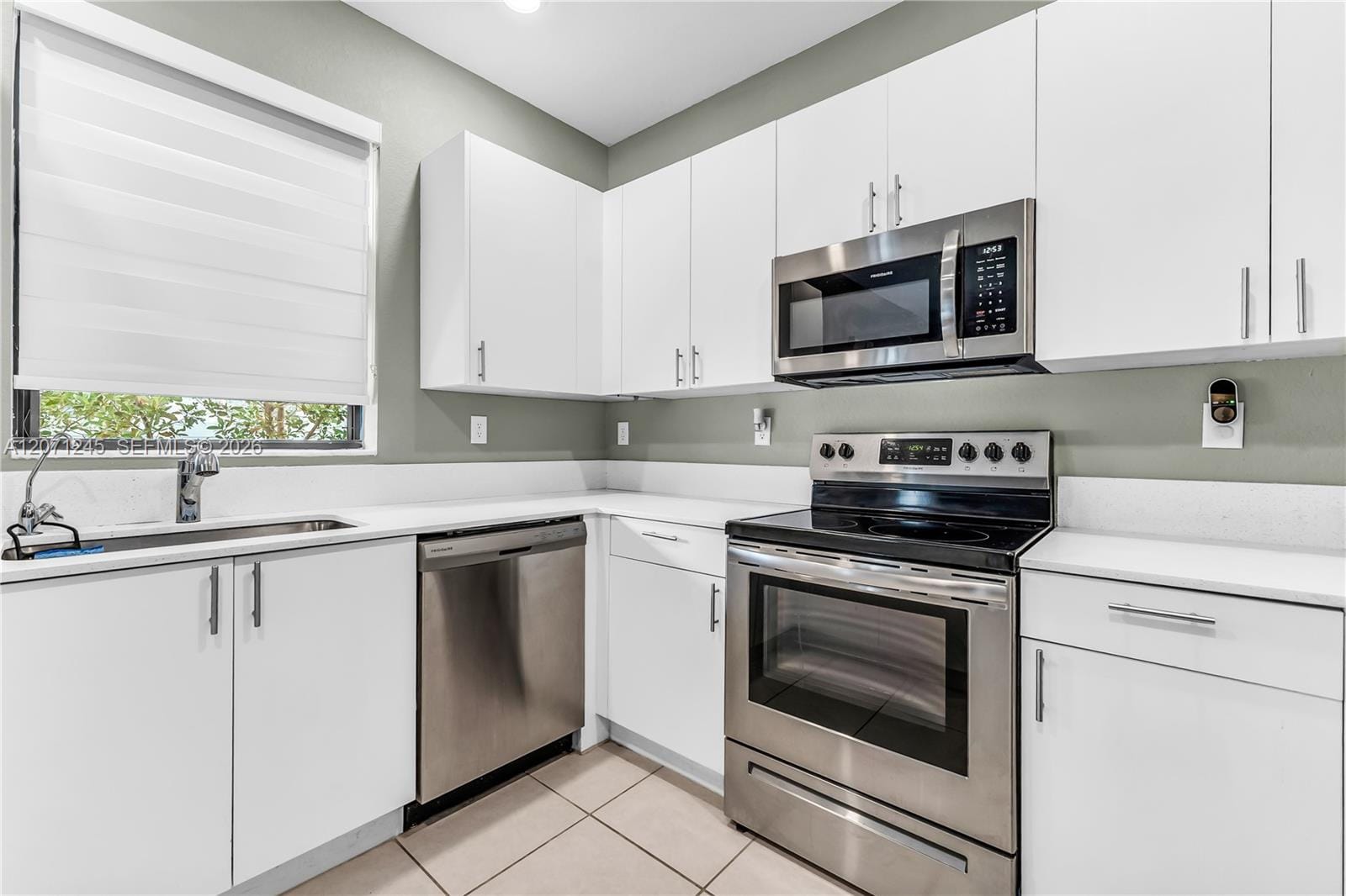 20397 NW 6th Place, Miami Gardens, FL 33169 photo 2