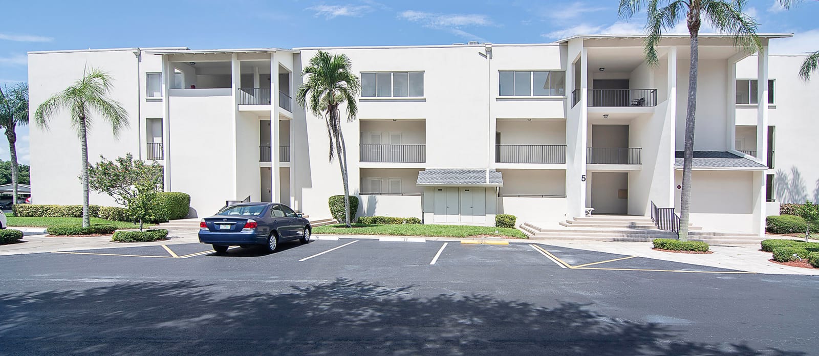 11811 Ave Of The PGA 5-3C, Palm Beach Gardens, FL 33418
