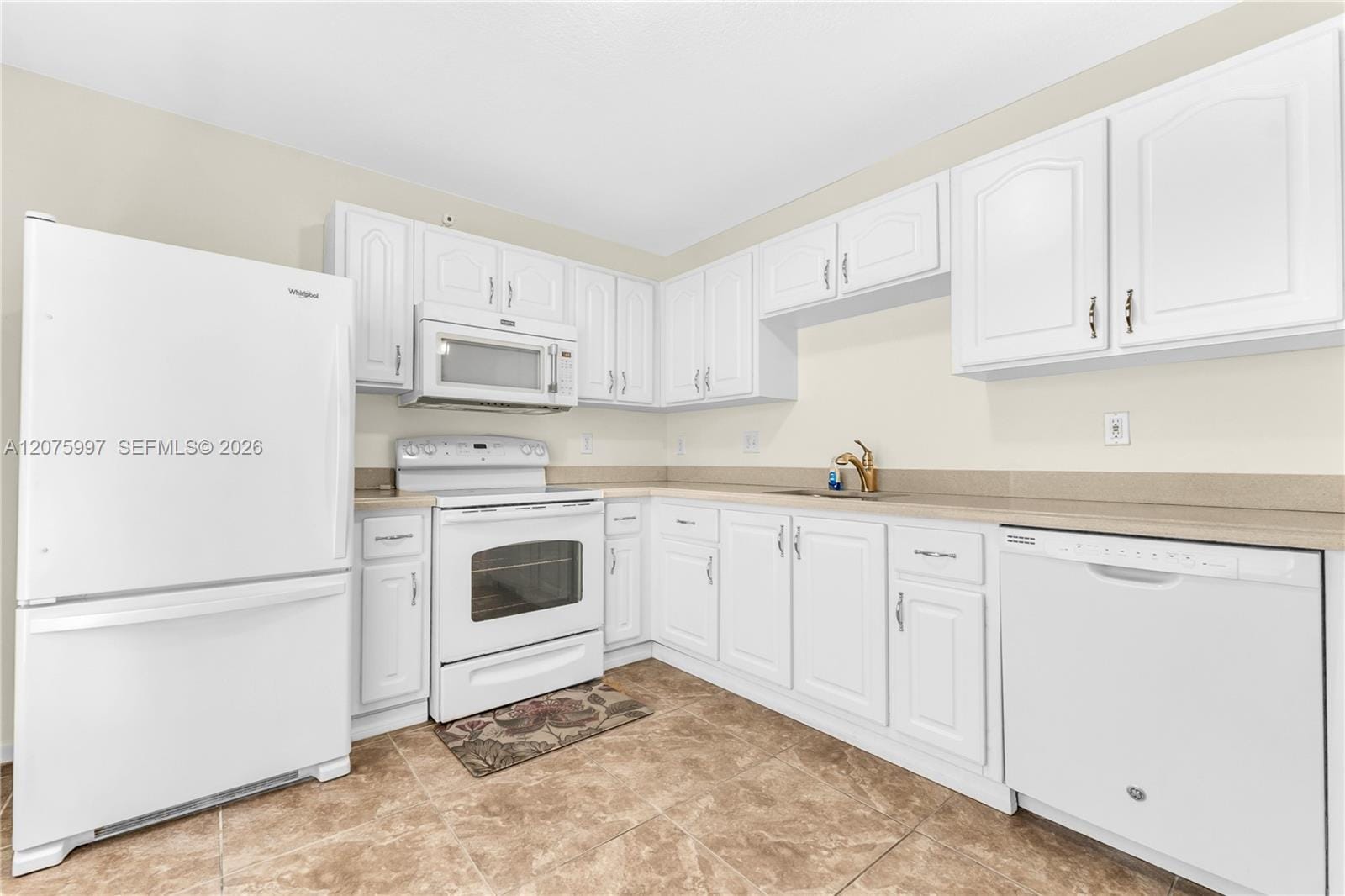 127 NW 108th Avenue 643L, Pembroke Pines, FL 33026 photo 12
