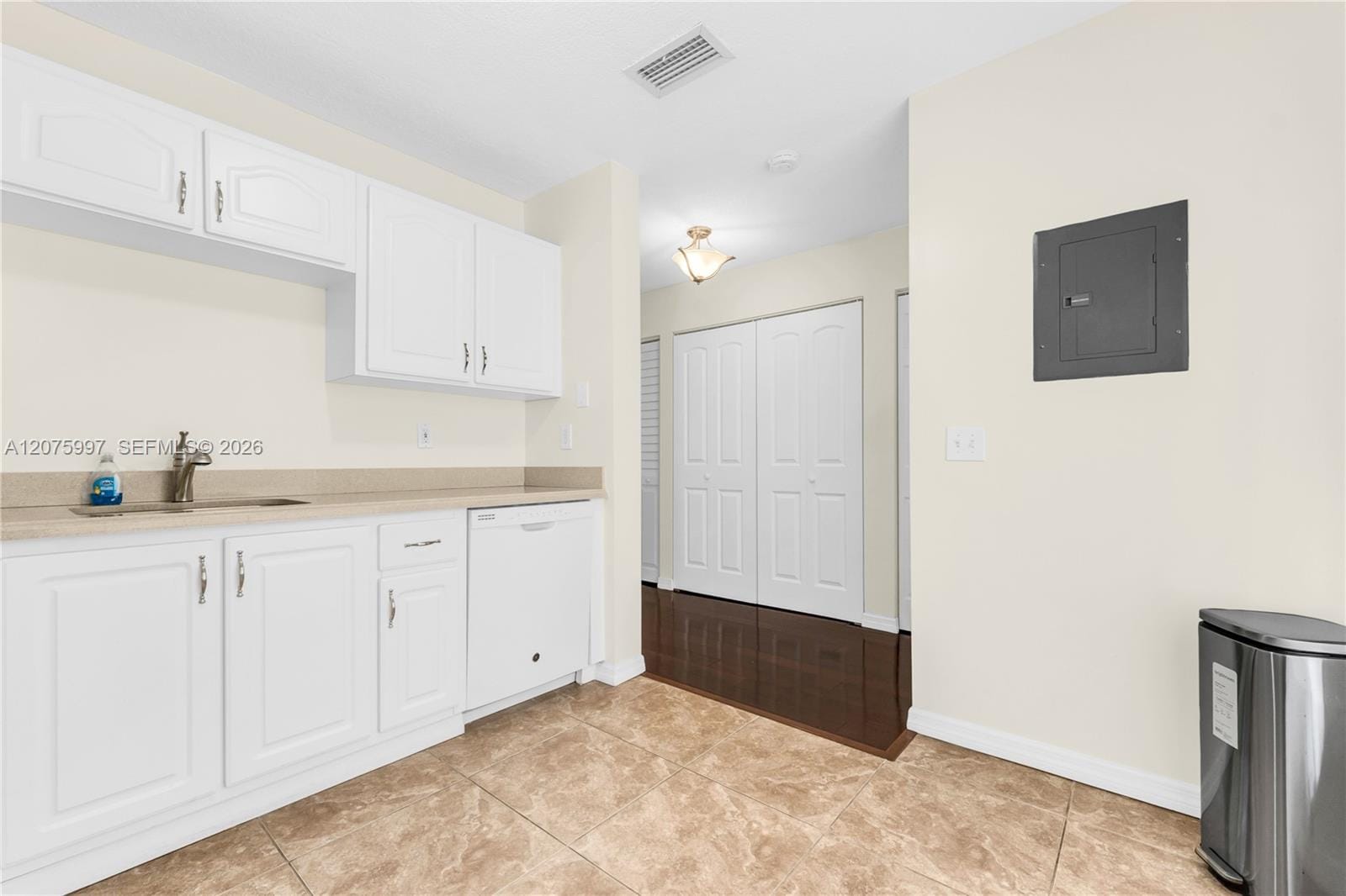 127 NW 108th Avenue 643L, Pembroke Pines, FL 33026 photo 13