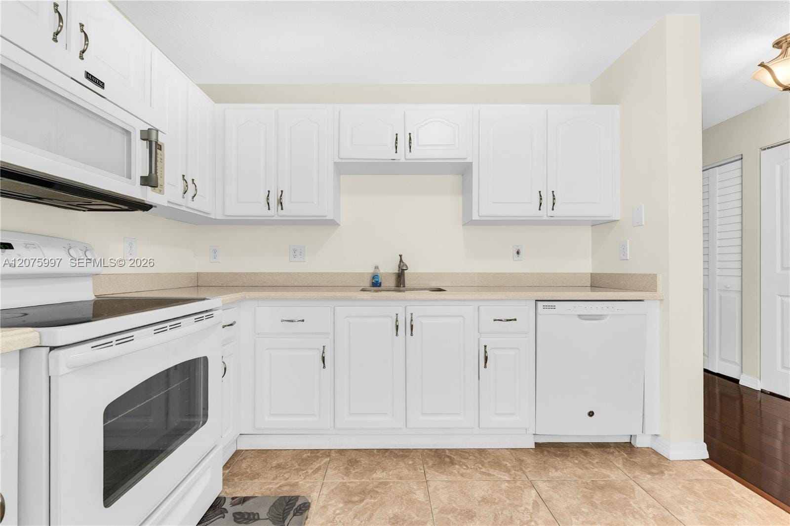127 NW 108th Avenue 643L, Pembroke Pines, FL 33026 photo 17