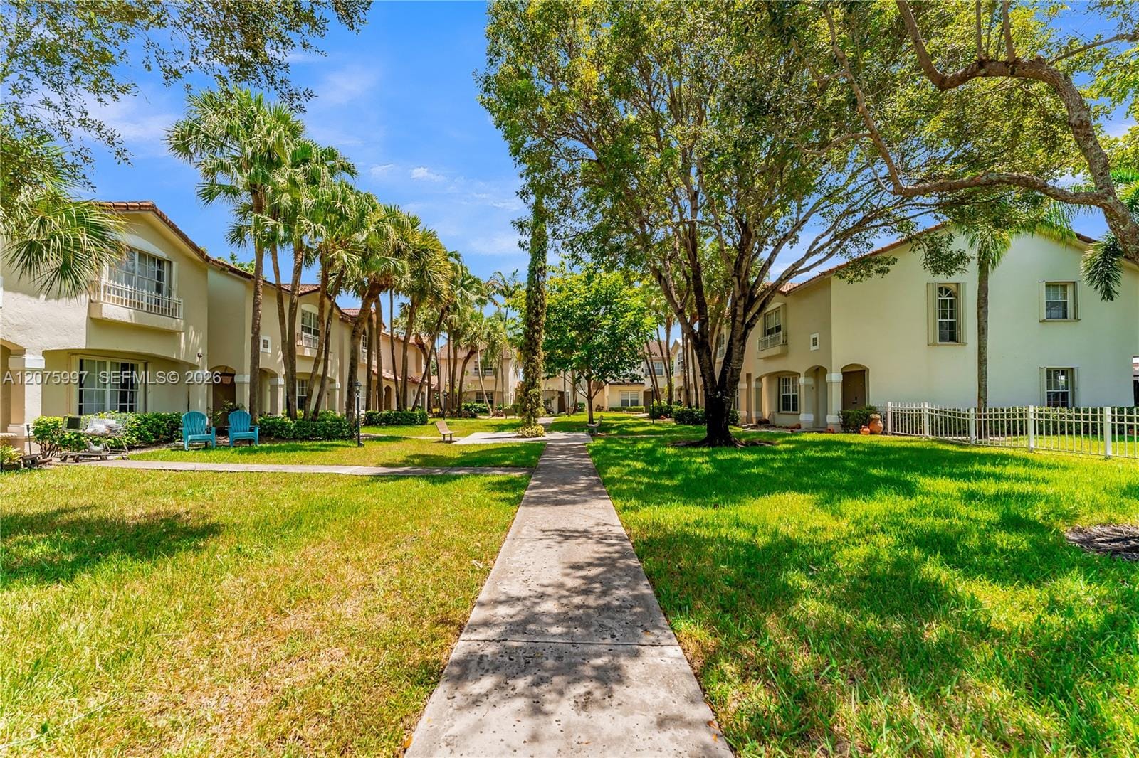 127 NW 108th Avenue 643L, Pembroke Pines, FL 33026 photo 7