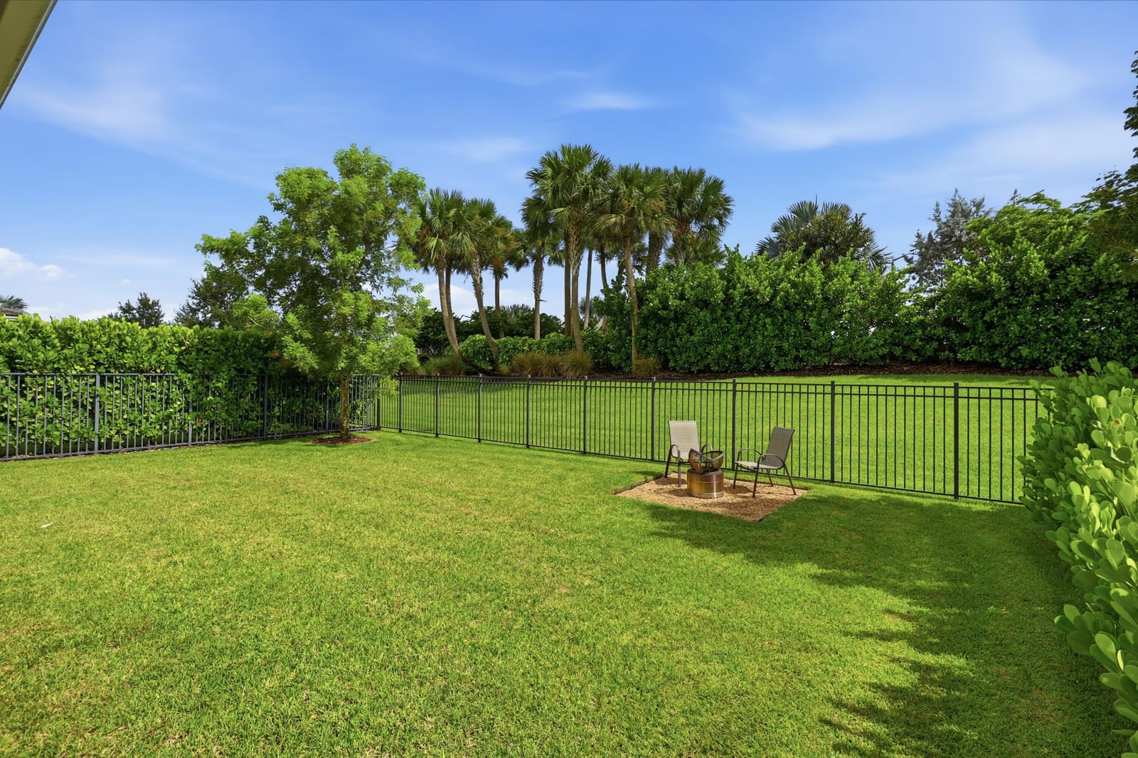 16210 SANDY SHORE Drive, The Acreage, FL 33470 photo 21