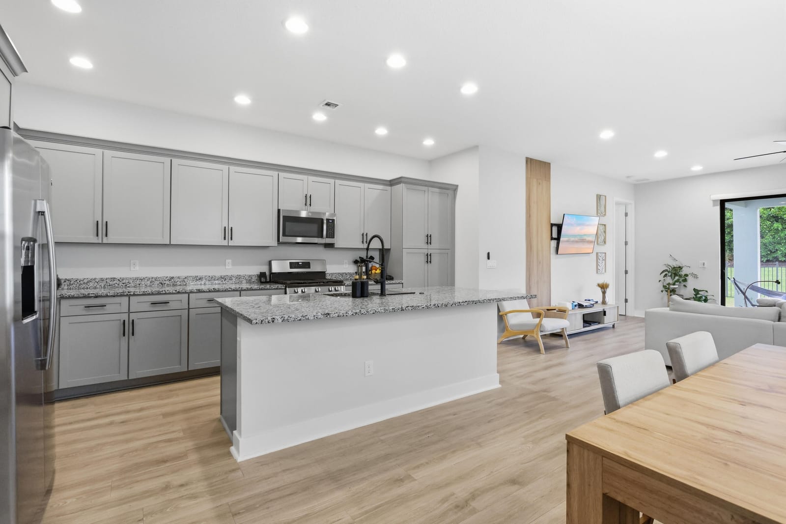 16210 SANDY SHORE Drive — photo 9