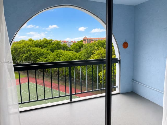 9440 Fontainebleau Boulevard 515, Miami, FL 33172