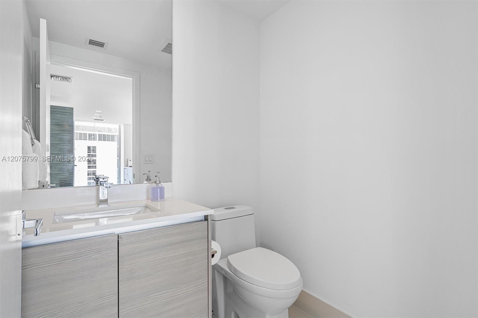 460 NE 28th Street 3508 — photo 11