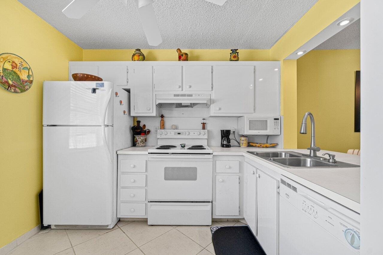 911 Gardenia Drive 249 — photo 5