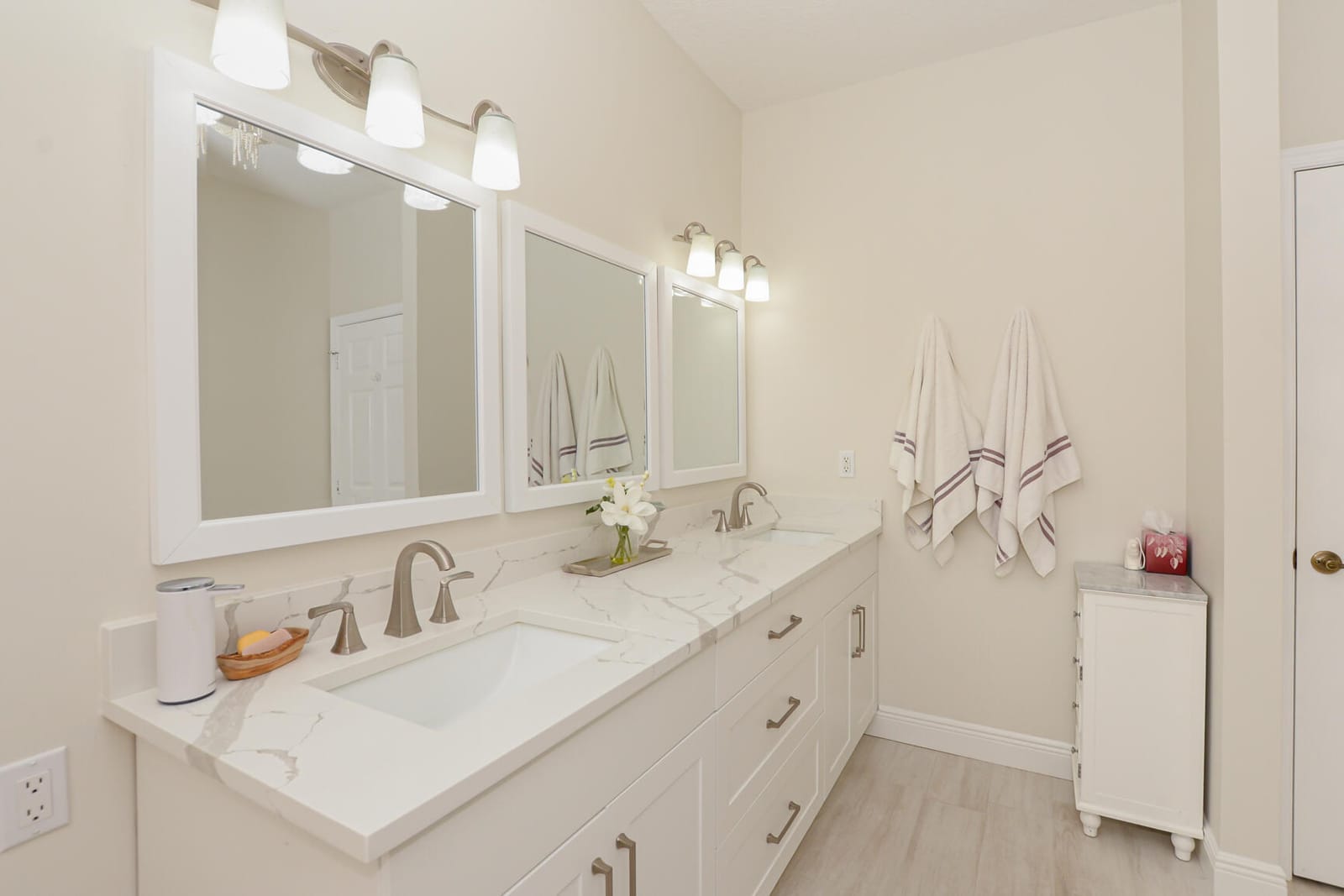 1039 SE Westminster Place, Stuart, FL 34997 photo 16