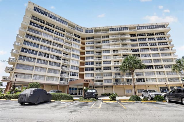 1825 S Ocean Drive 414, Hallandale Beach, FL 33009