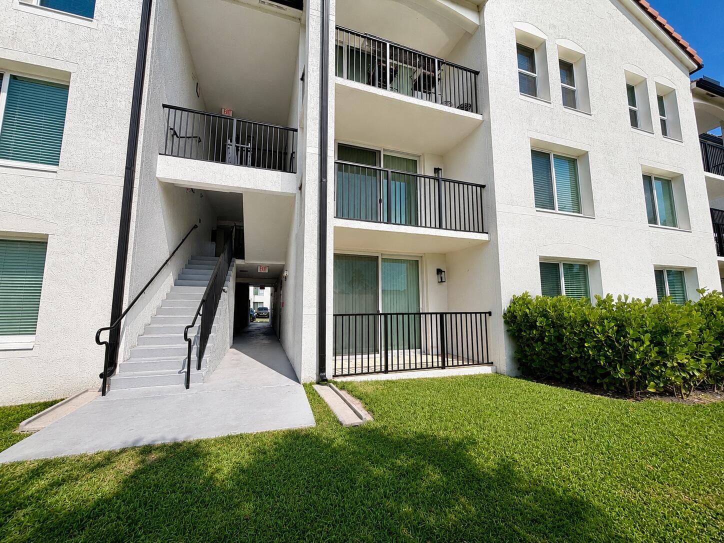 106 VILLA Circle 106 — photo 11