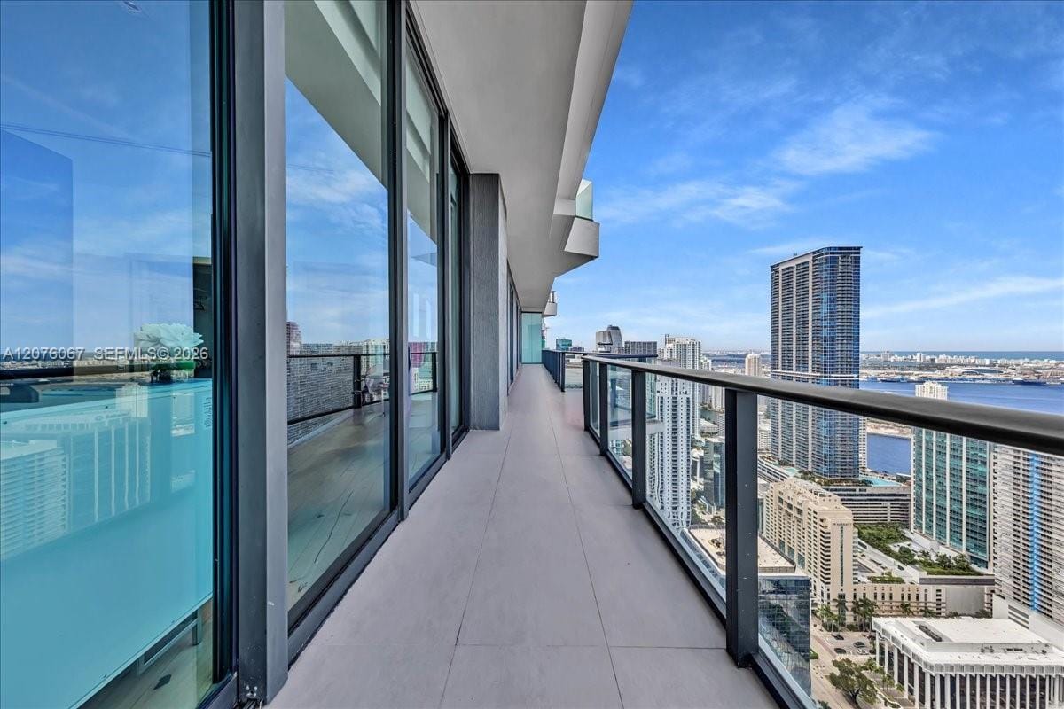 1300 SE Miami Avenue UPH3, Miami, FL 33130 photo 22