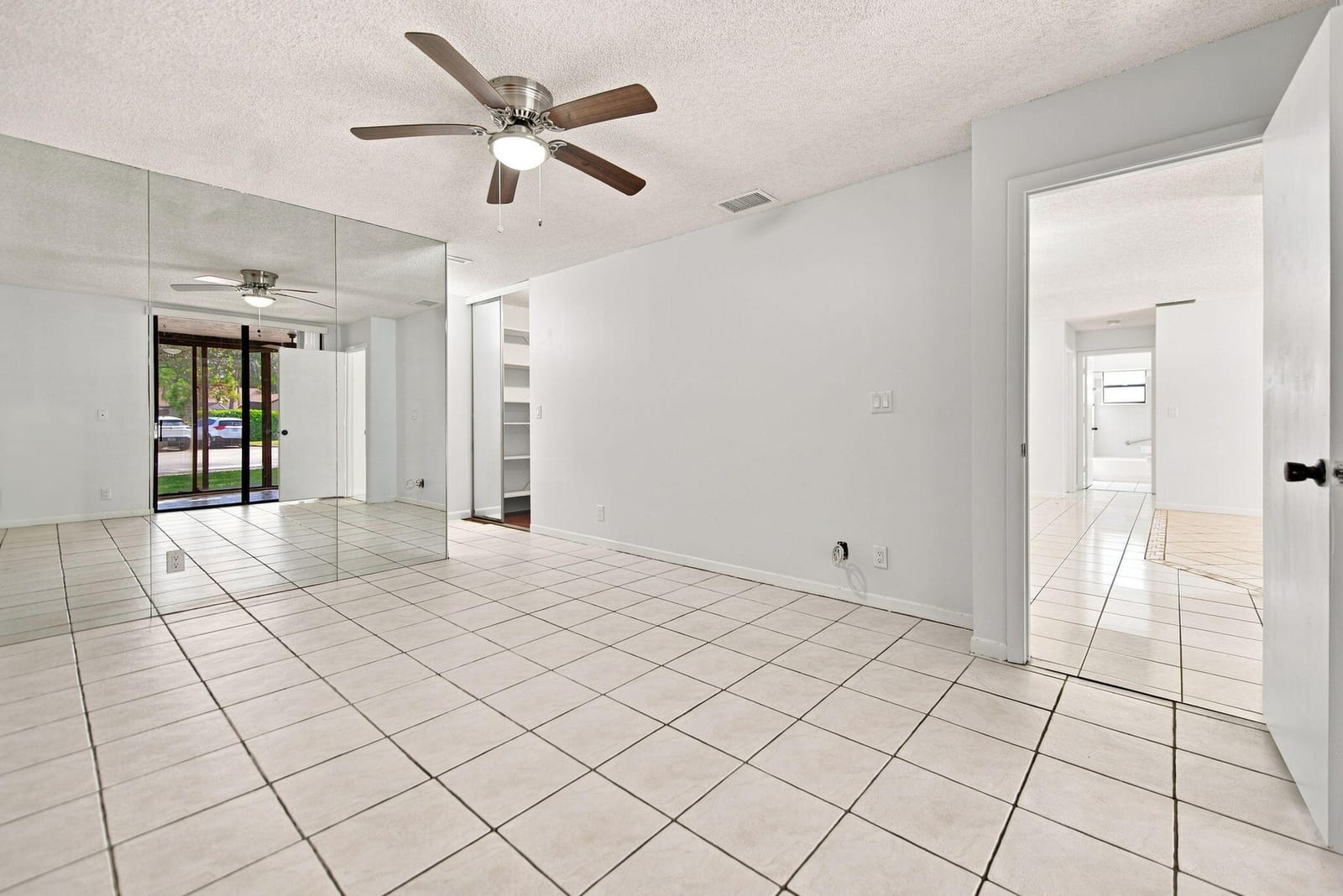 2662 Carambola Circle N — photo 12