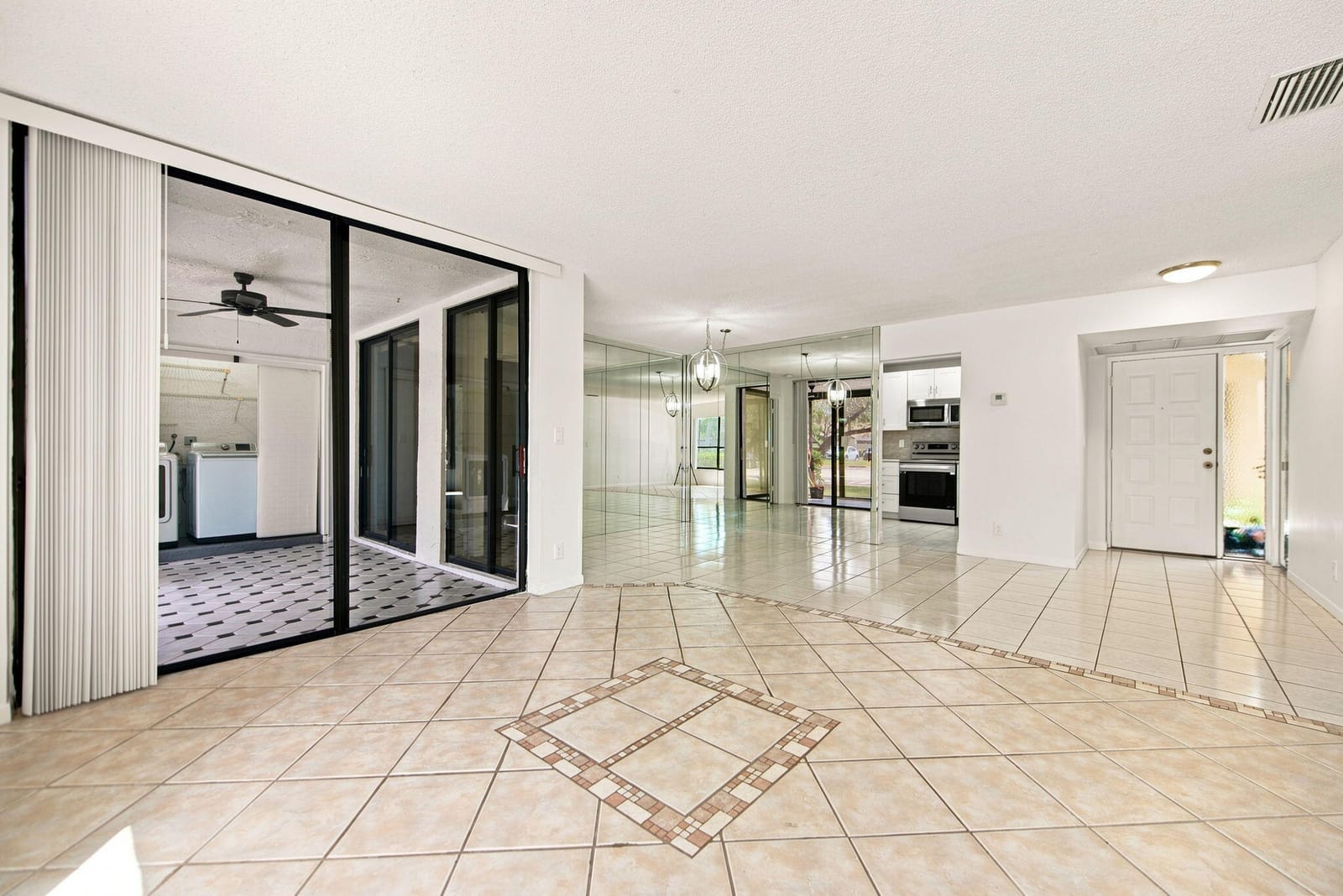 2662 Carambola Circle N — photo 4