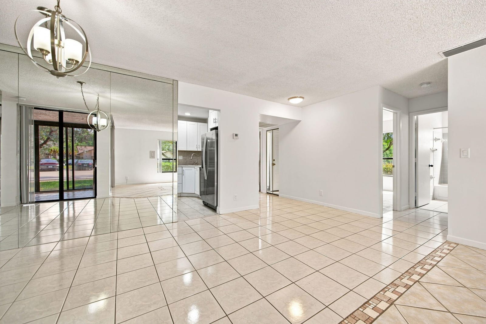 2662 Carambola Circle N — photo 9