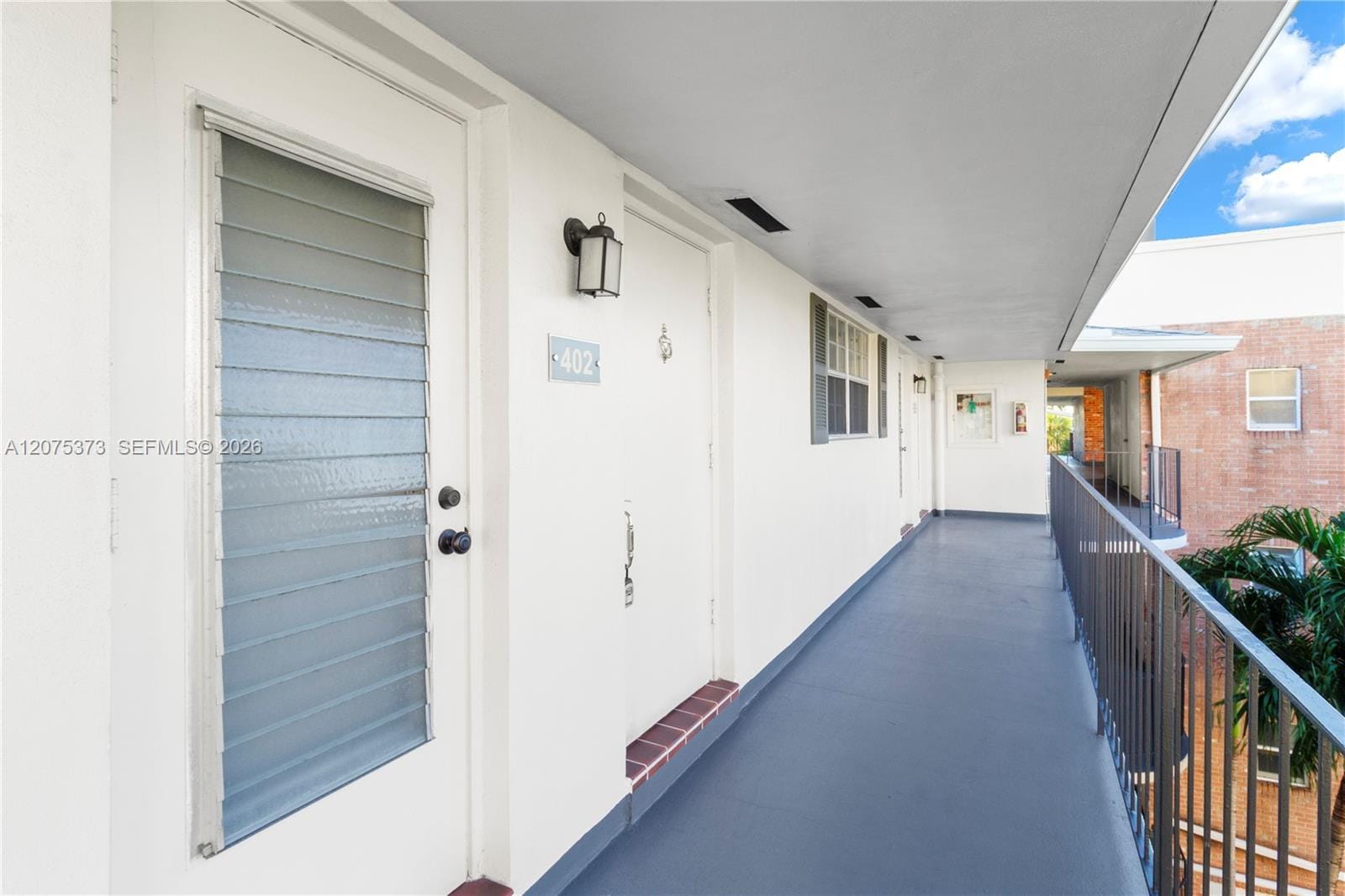 455 Paradise Isle Boulevard 402, Hallandale Beach, FL 33009 photo 15