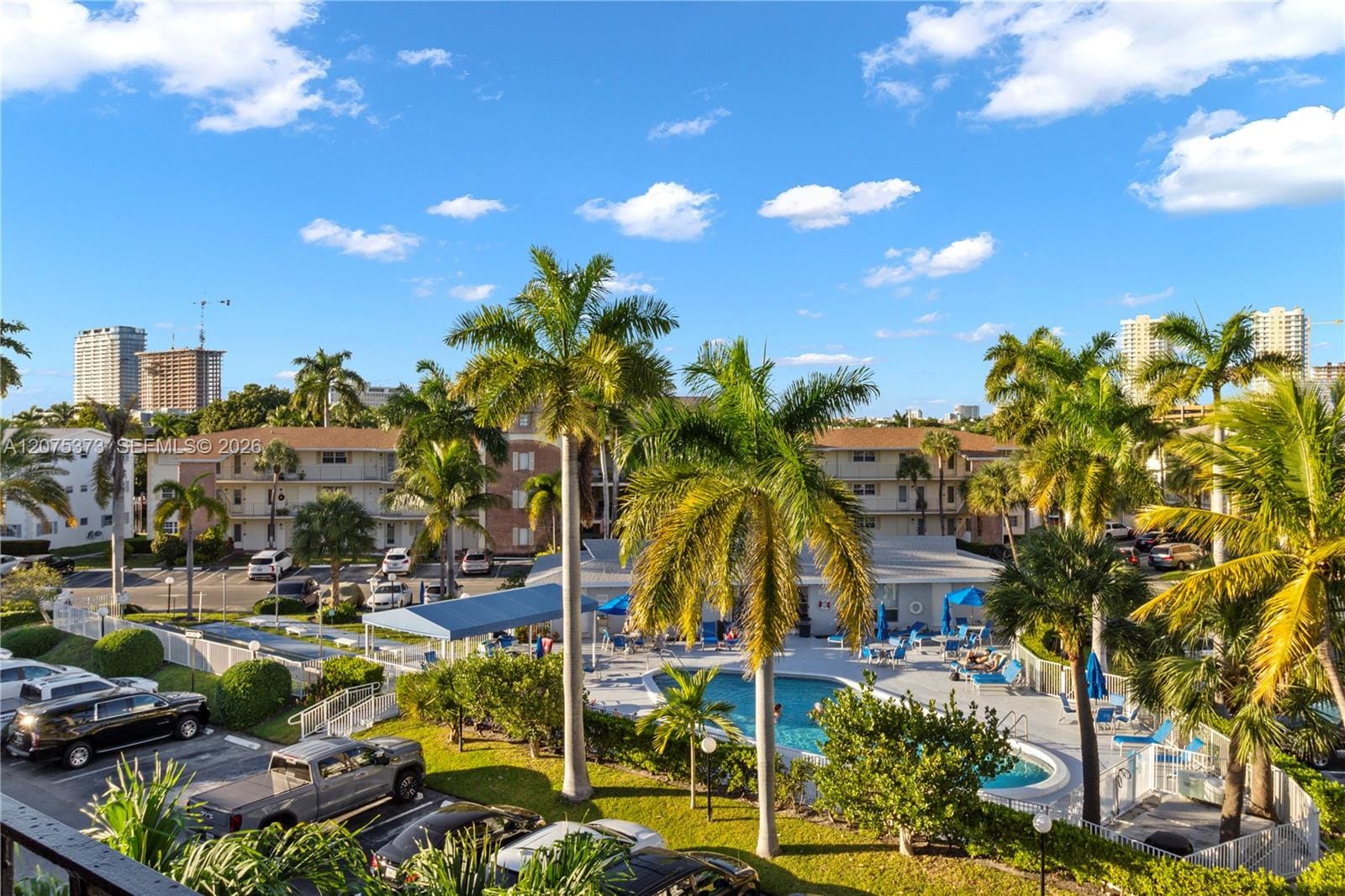 455 Paradise Isle Boulevard 402, Hallandale Beach, FL 33009 photo 18