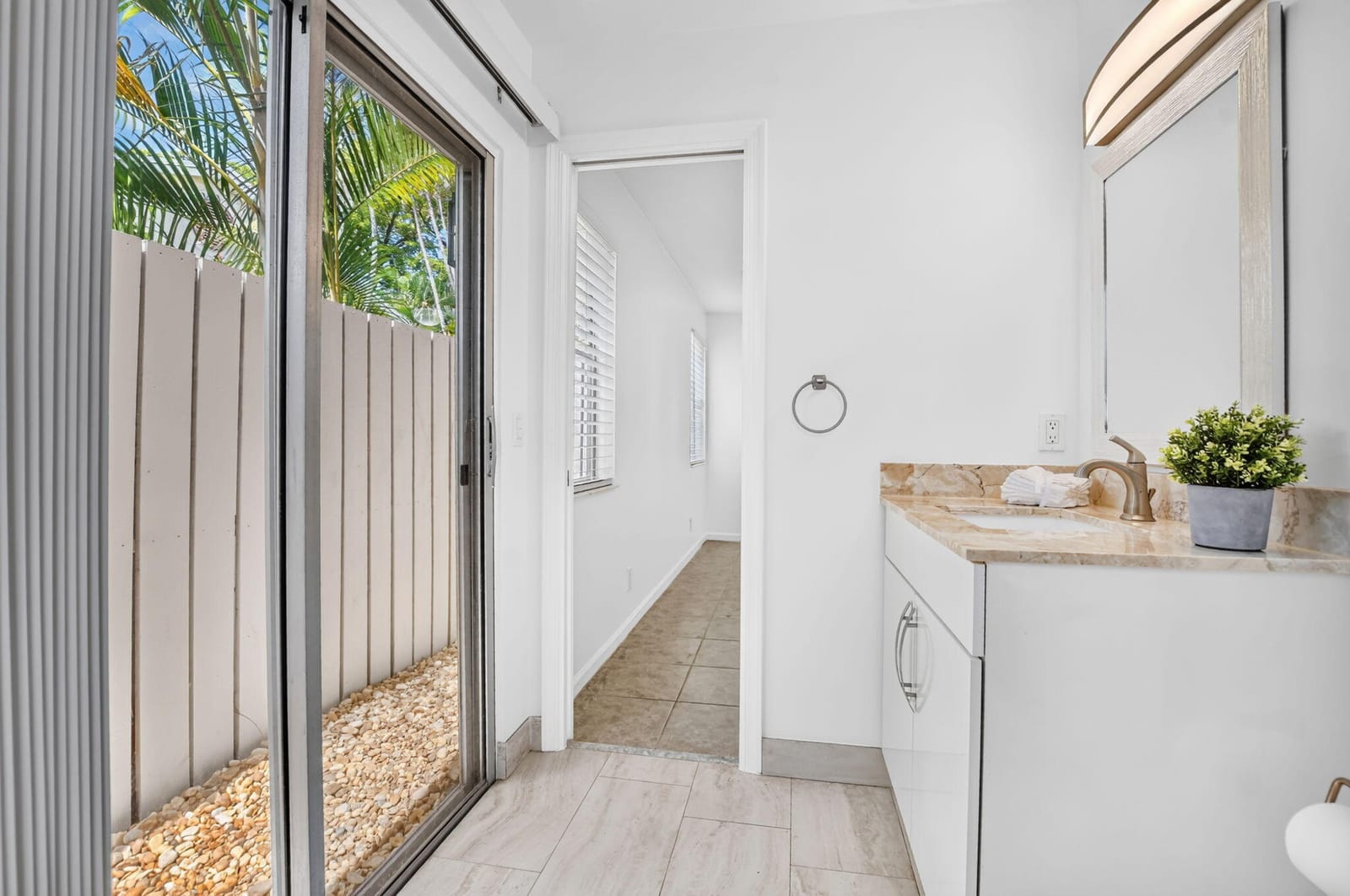 1971 Discovery Circle E, Deerfield Beach, FL 33442 photo 13