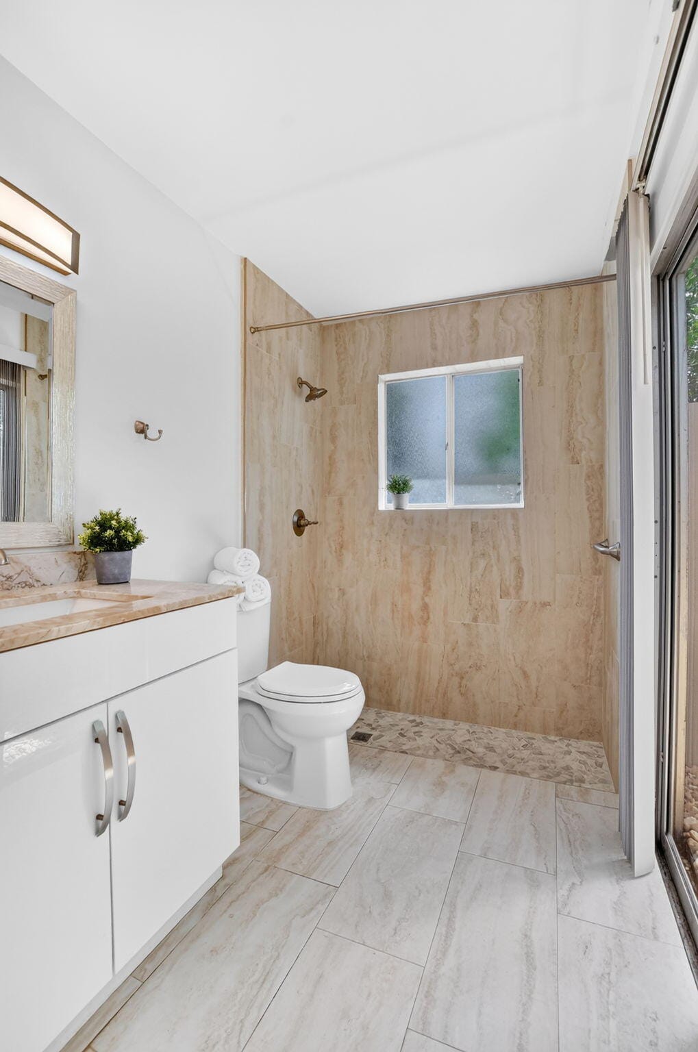 1971 Discovery Circle E, Deerfield Beach, FL 33442 photo 14