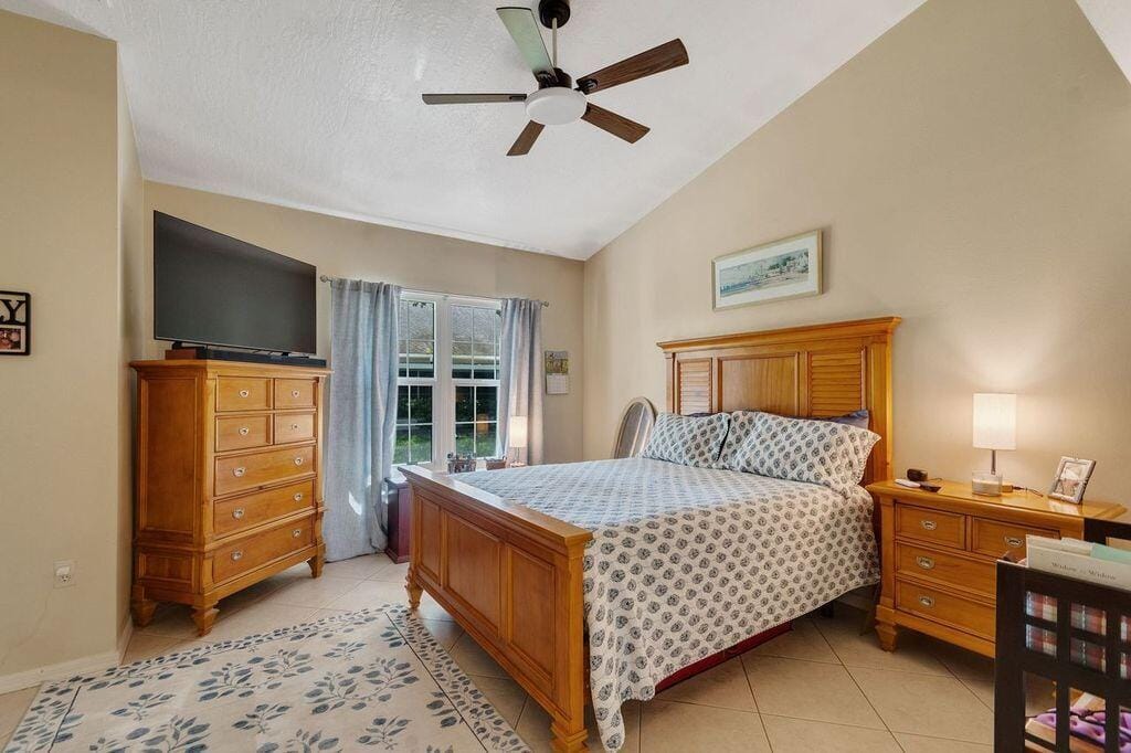1828 AYNSLEY Way 1, Vero Beach, FL 32966 photo 12