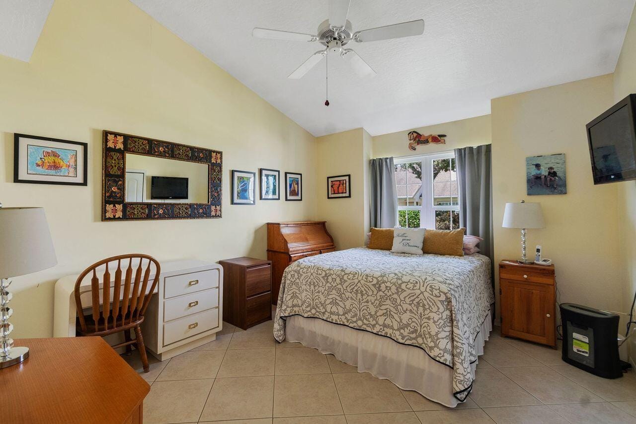 1828 AYNSLEY Way 1, Vero Beach, FL 32966 photo 16