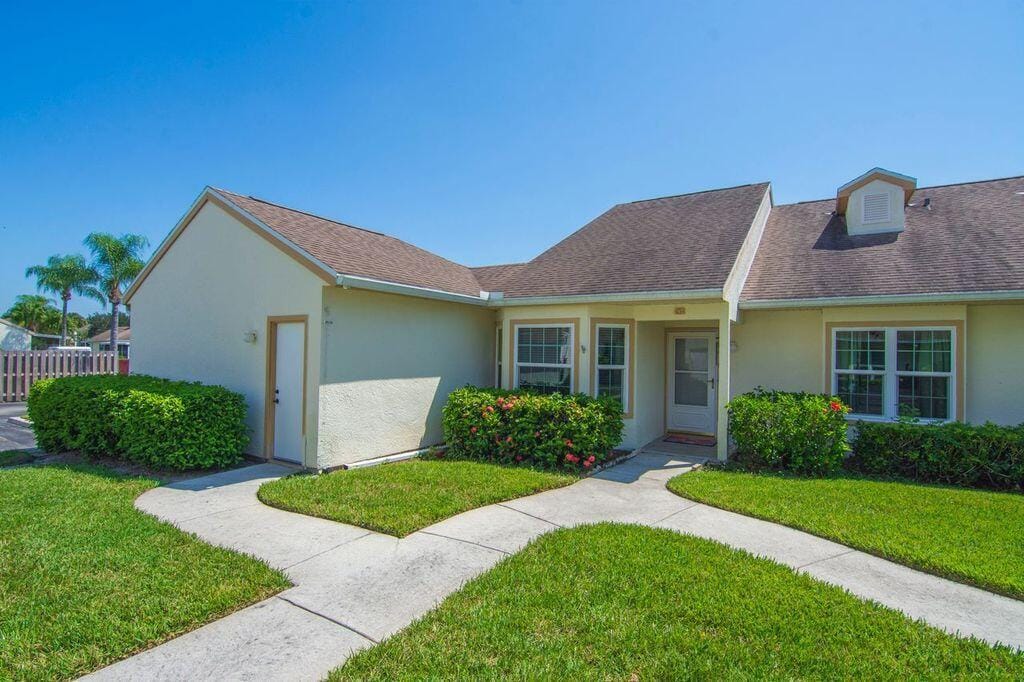 1828 AYNSLEY Way 1, Vero Beach, FL 32966 photo 23