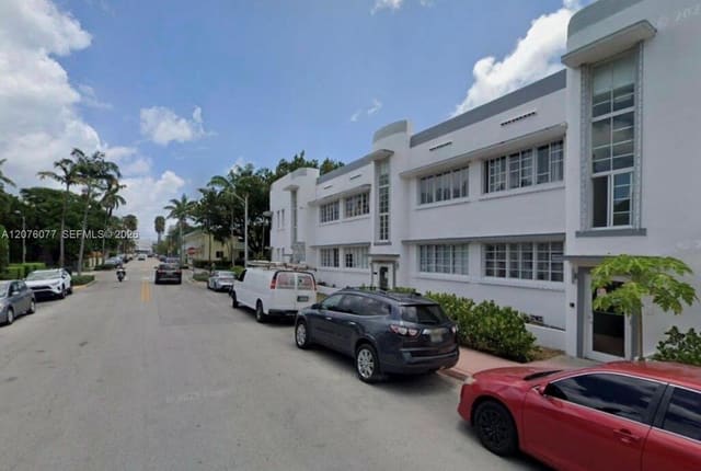 810 7th Street 106, Miami Beach, FL 33139