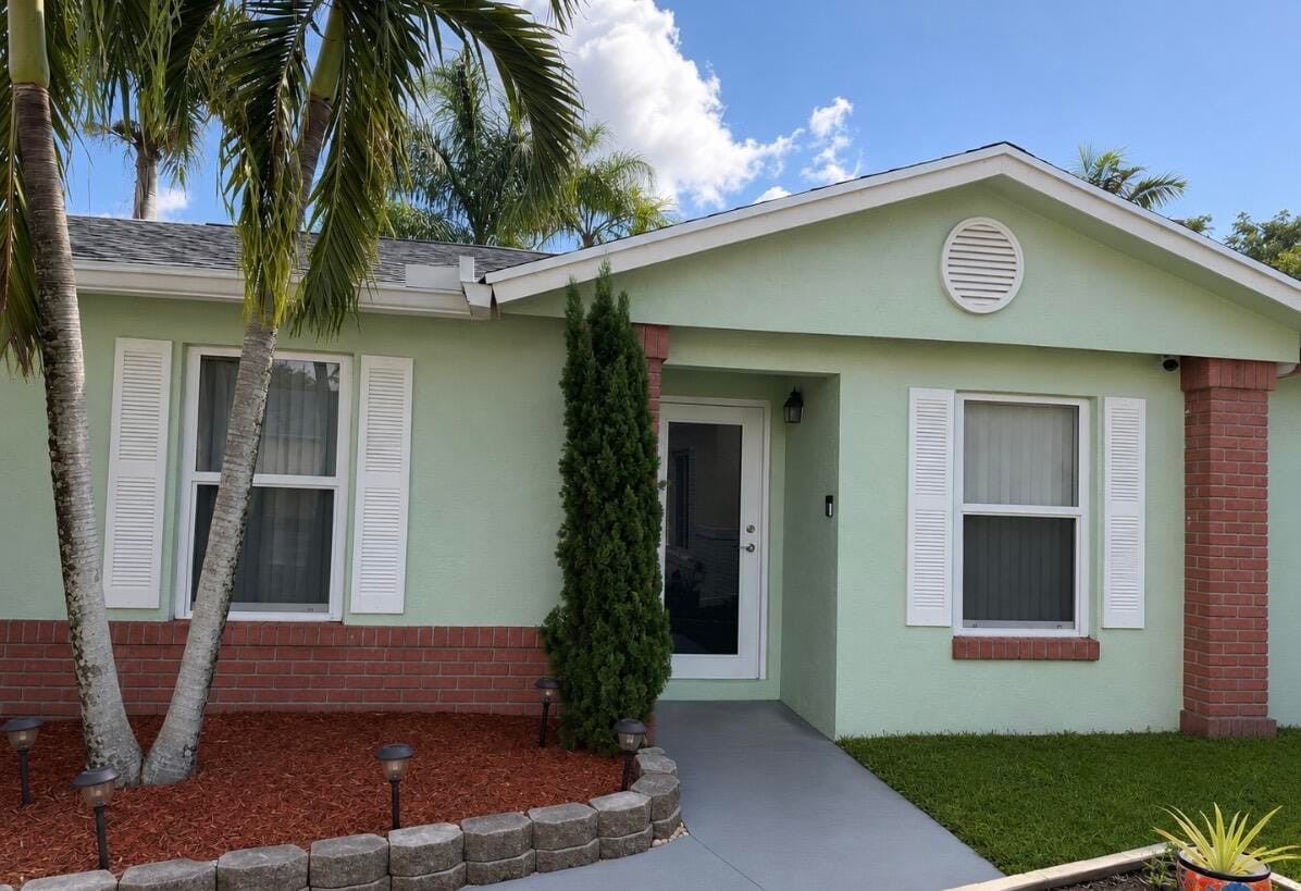 924 CUMBERLAND Terrace, Davie, FL 33325 photo 2