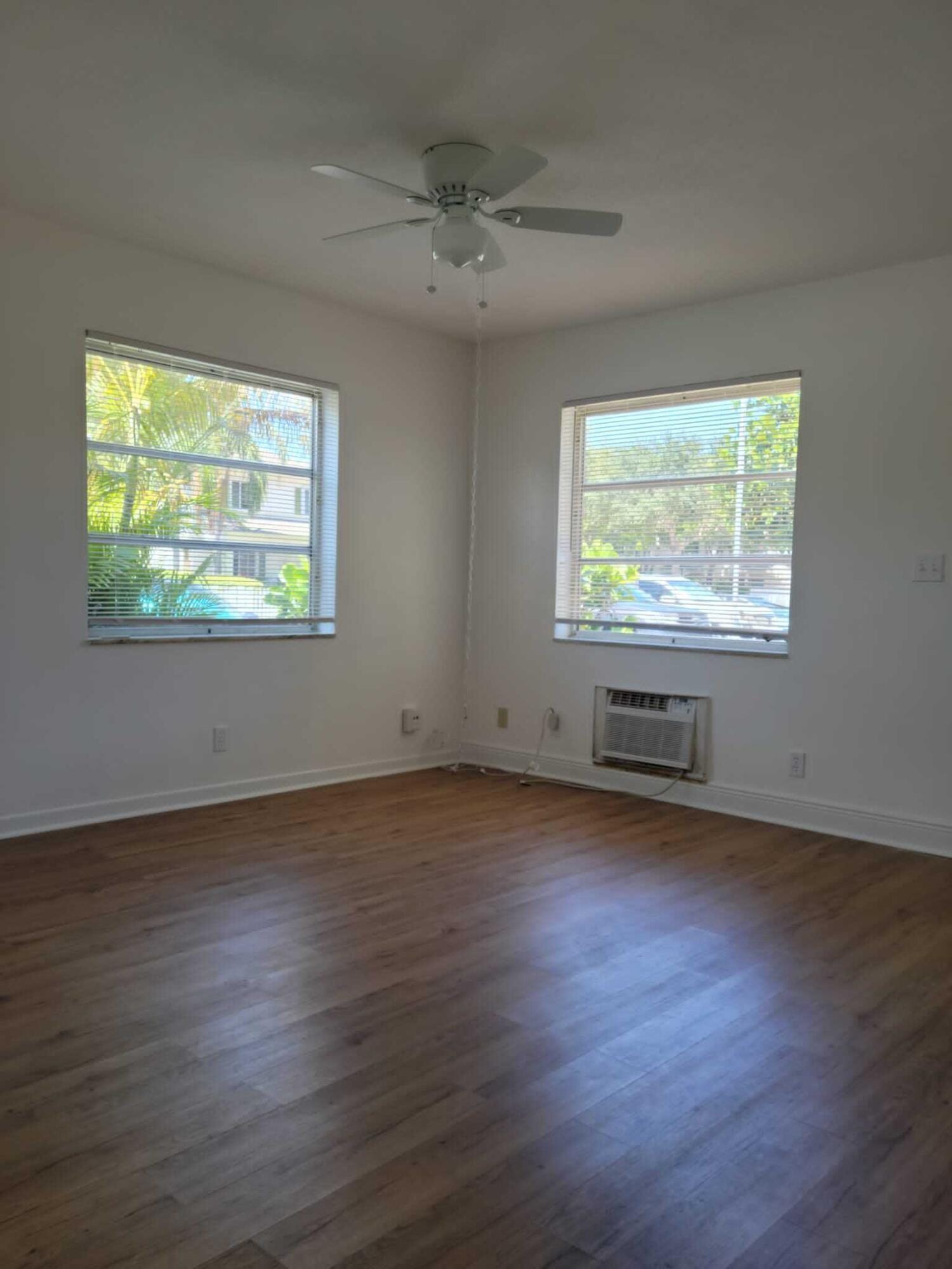502 W BRANCH Street C — photo 3