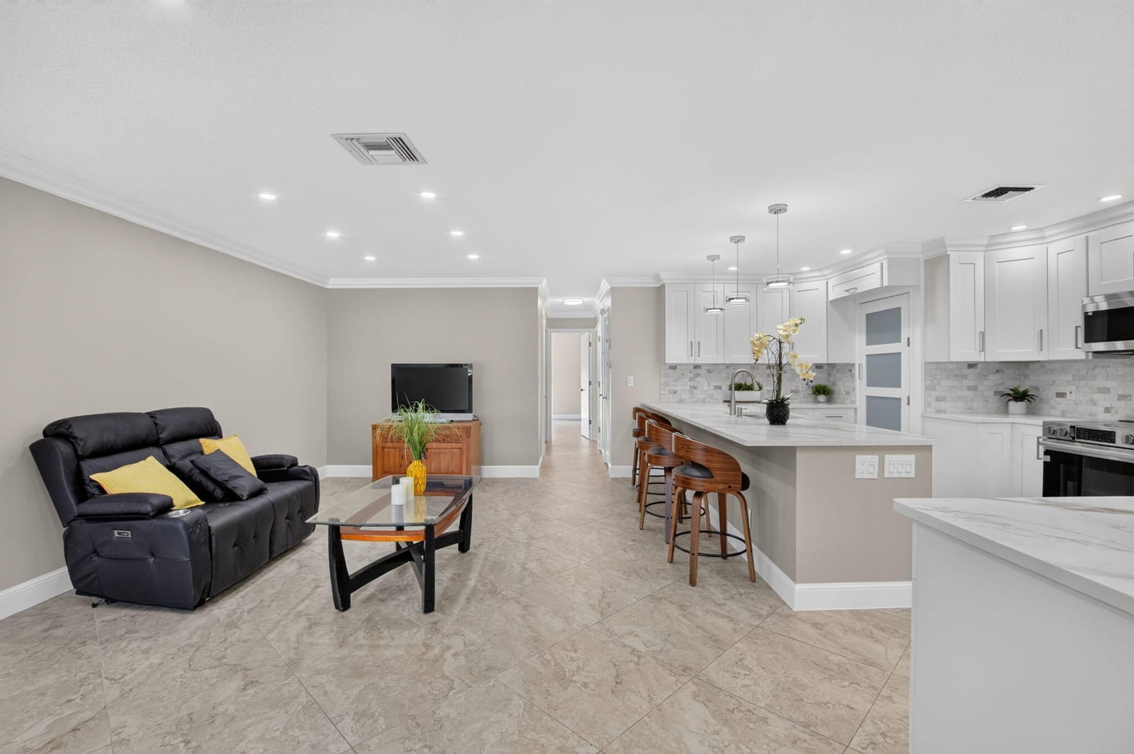 5790 WANDA Lane — photo 4